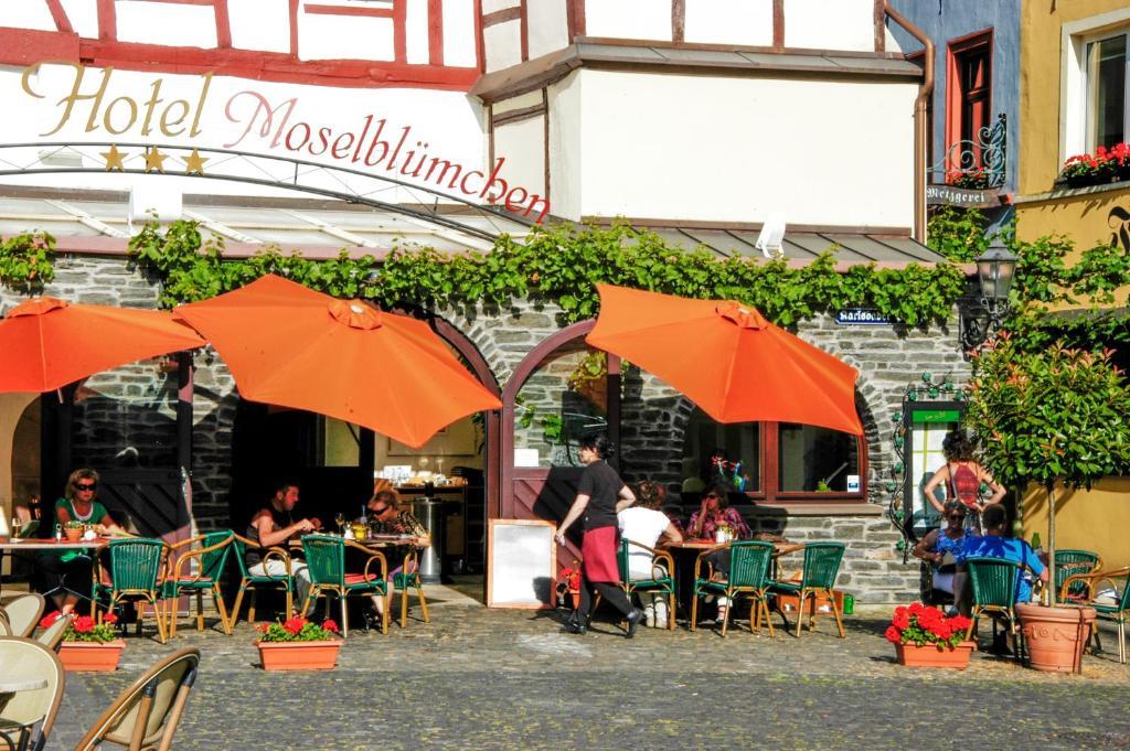 Hotel-Restaurant Moselbluemchen Bernkastel-Kues Exterior photo