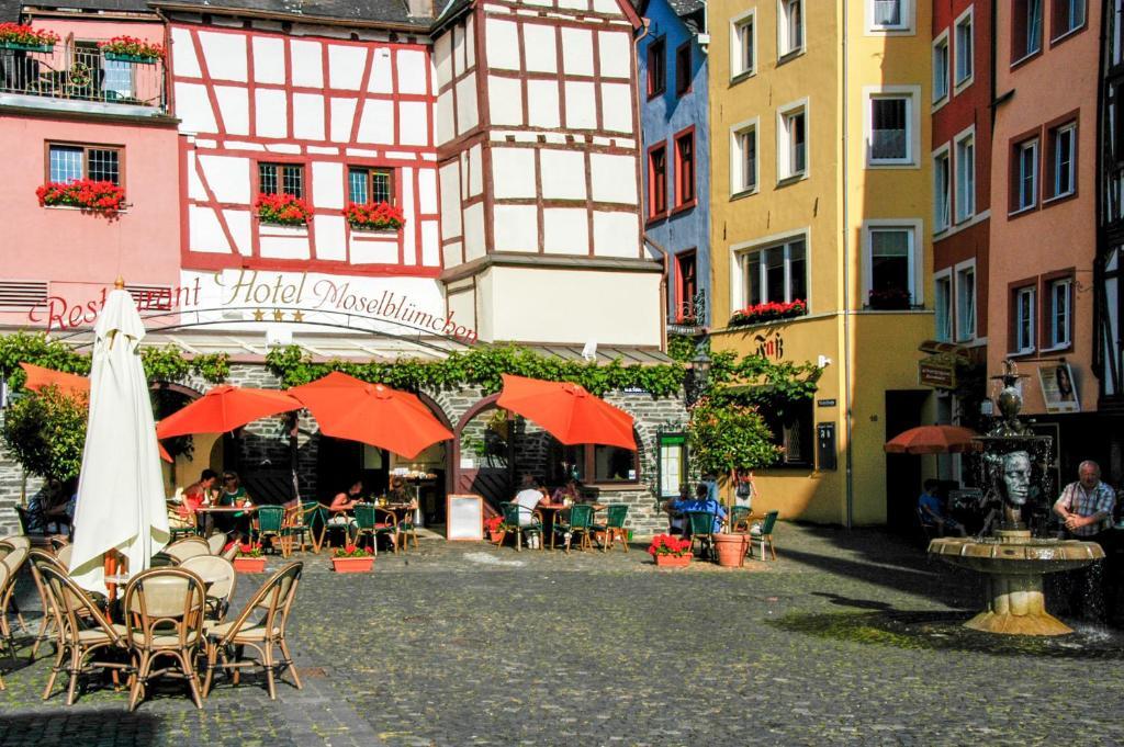 Hotel-Restaurant Moselbluemchen Bernkastel-Kues Exterior photo